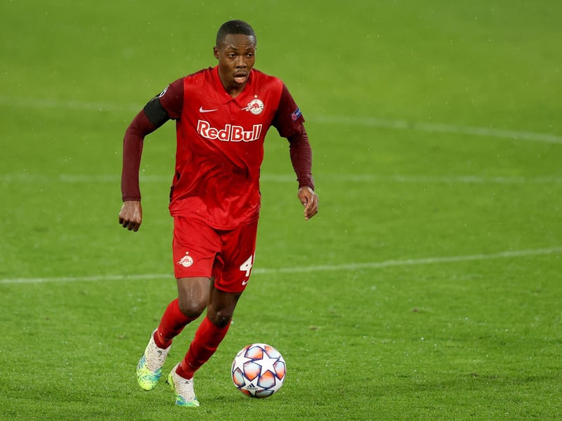 Brighton have completed the signing of midfielder Enock Mwepu from Red Bull Salzburg, for a fee of around £18m. The Zambia international won the last four Austrian top tier titles on the trot with his former side. (Club website)