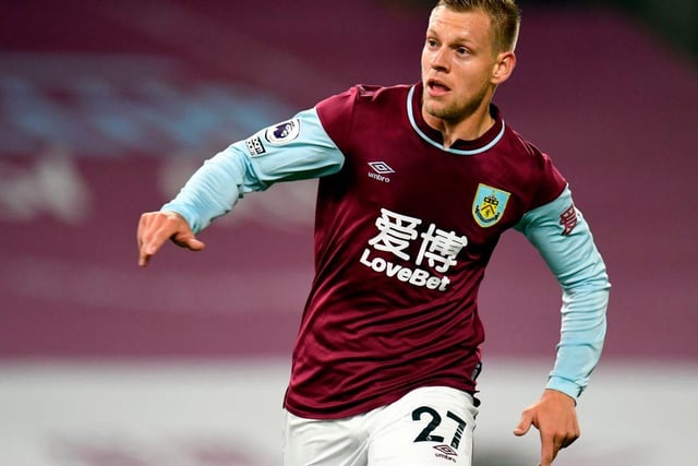 Union Berlin have made an approach to take Burnley forward Matej Vydra on loan. The player is keen to move to the Bundesliga to gain more first team minutes, but the Clarets would rather reach an agreement for his permanent exit. (Sky Germany)