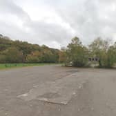 Plans to build new homes on a pub’s overflow car park on a busy Sheffield road have been approved.
