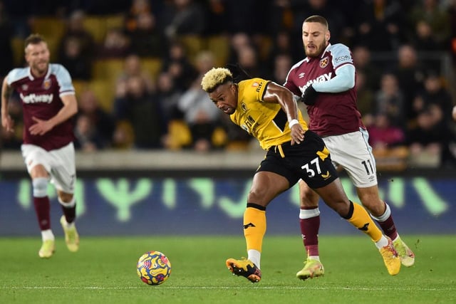 Newcastle United have emerged as favourites to land Wolves winger Adama Traore. (Various)

(Photo by Nathan Stirk/Getty Images)