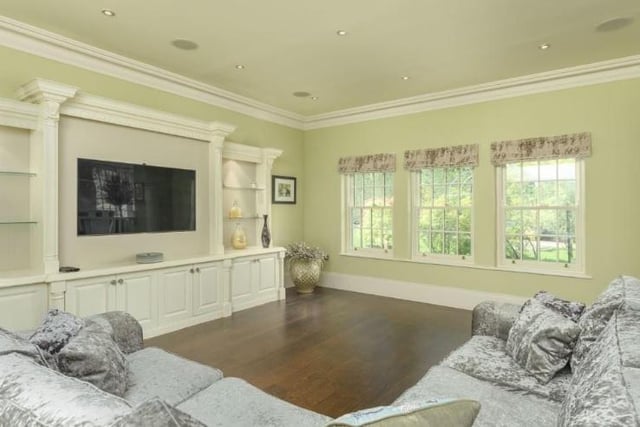 The house boasts several beautifully decorated reception rooms for relaxing in, with luxury touches throughout.