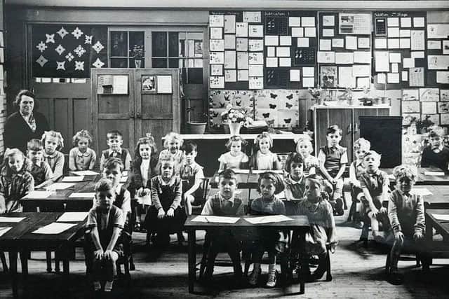 An early 1950s school classroom