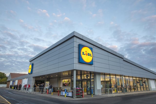 Originally opened in 1995, the West Granton Road store was Lidl’s original and first Edinburgh site which has now undergone a significant extension and refurbishment.