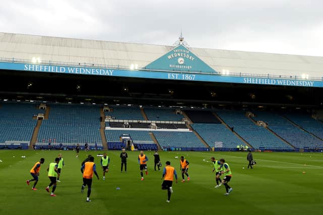 SHEFFIELD, ENGLAND - JULY 01: Sheffield Wednesday warming up during the Sky Bet Championship match between Sheffield Wednesday and West Bromwich Albion at Hillsborough Stadium on July 01, 2020 in Sheffield, England. (Photo by David Rogers/Getty Images)