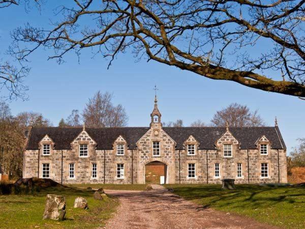 The apartment at Merlin, Spean Bridge, is the closest place to stay to visit remote and rugged Loch Arkaig, a freshwater loch which was also used for Hagrid's funeraal in Harry Potter and the Deathly Hallows Part 1.