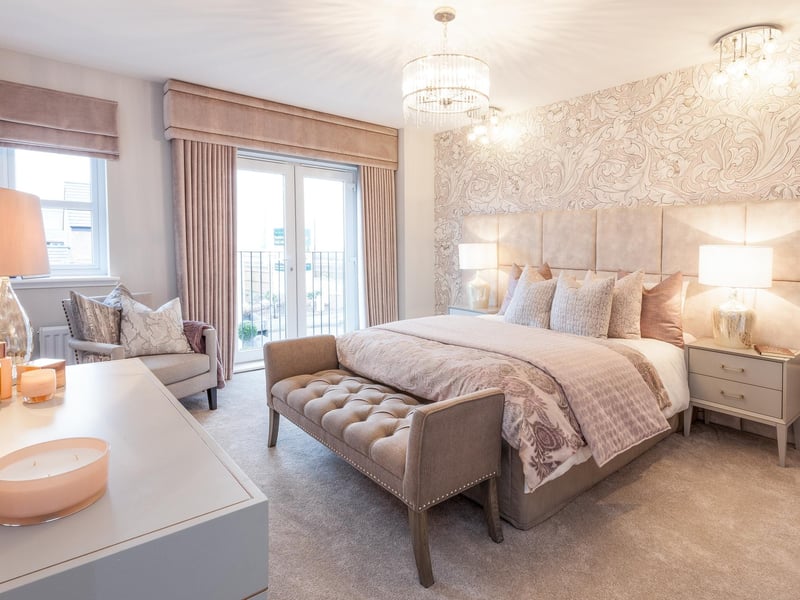 Principal bedroom.