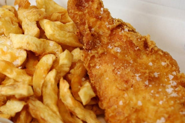 "Chichester’s little secret. The best in Chi! Nice crispy batter. Nice chips with just the right crunch. Friendly service - you need a bigger shop!" 4.7/5 star rating. 105a Victoria Rd, PO19 7HZ