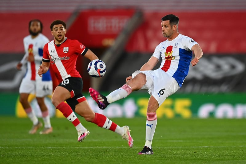 Bournemouth look to be moving closer to signing free agent Scott Dann, who was released by Crystal Palace at the end of last season. The ex-Blackburn Rovers ace is said to be of keen interest to new manager Scott Parker, who is on the hunt for an experienced defender, (Football Insider)