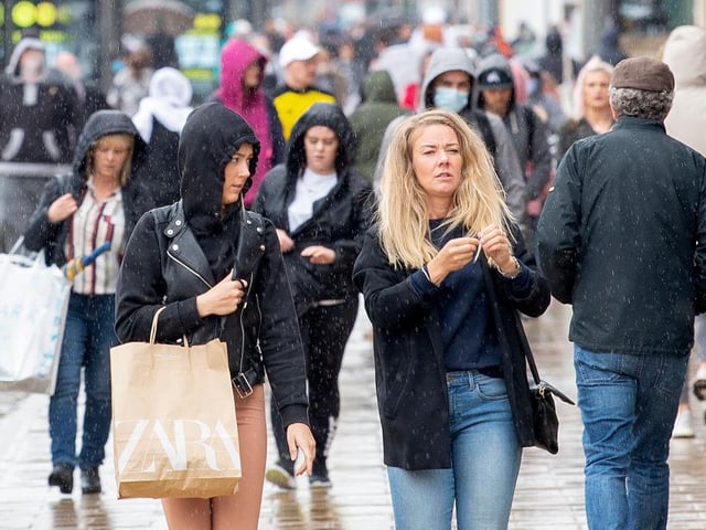 Shoppers were seen carrying Zara bags around Edinburgh city centre as the retailer reopened