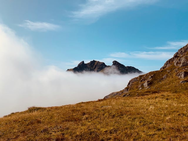 "I think it's good to try to climb with people a bit better than you when you can, as it definitely pushes you, and you learn a lot more. Quite frankly, I'm a bit competitive and I like a challenge," said Natalie, "The weekend brunches have now been swapped for hills, which I am sure some of my friends are not wild about!"