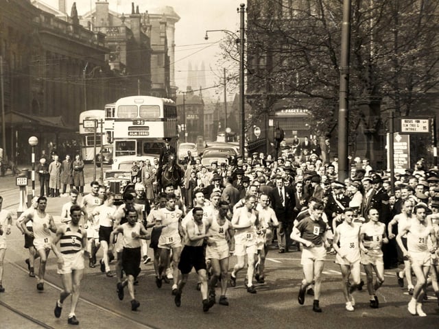 The start of the 1953 Star Walk on Church Street/High Street, Sheffield
