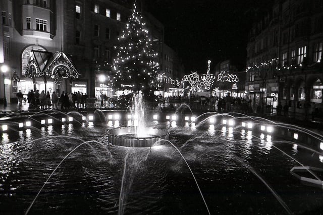 The illuminations on Fargate in November 1990, with the Goodwin Fountain in front