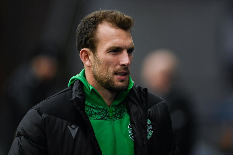 Hibs head coach Jack Ross is not worried by Christian Doidge's 13-game goal drought, insisting the striker is still contributing to the team. (Edinburgh Evening News)