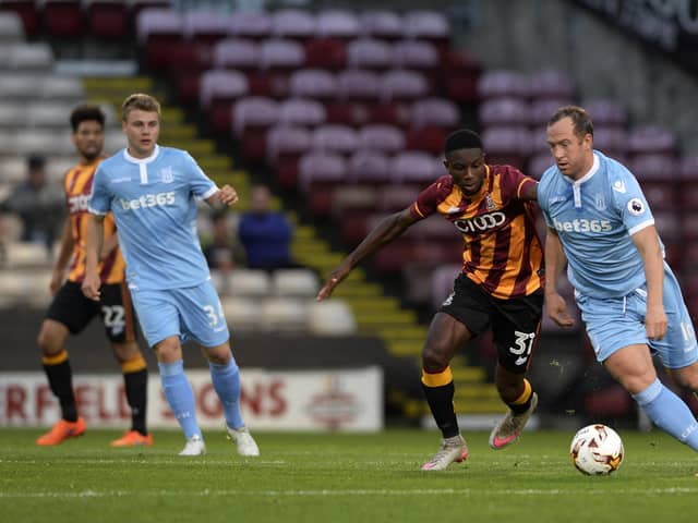 Former Bradford City defender, Kwame Boateng, has joined Sheffield Wednesday.