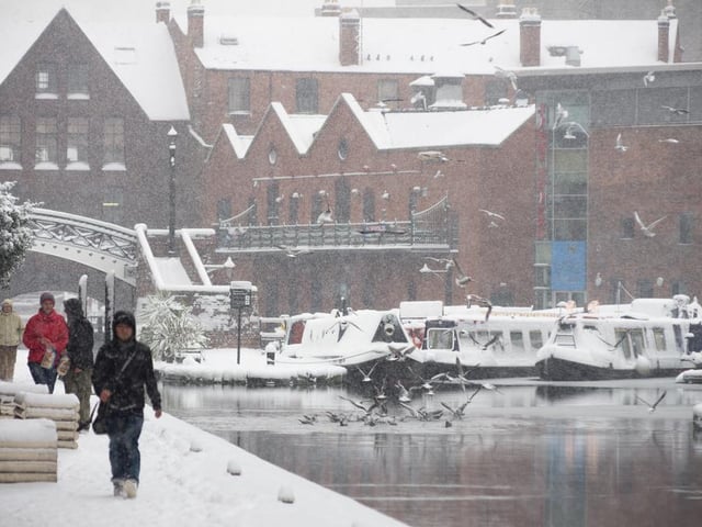 Odds: 6/1. Implied chance of snow on Christmas Day: 14.30%