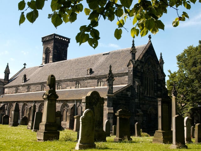 Nowadays Leith is vast, but it once came to an end at what is now the Foot of Leith Walk. Consecrated in the 15th century, South Leith Parish Church is named as such because it really was at the south end of Leith and a full two miles from central Edinburgh. Today, we might consider it to be in north Leith.