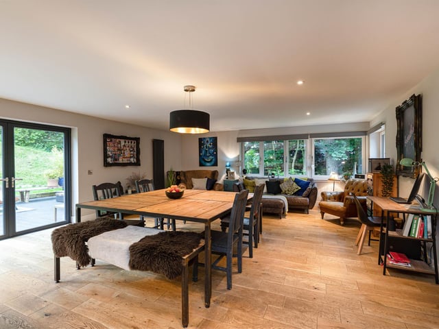 Loads of light and space for classy pizza and beer nights.