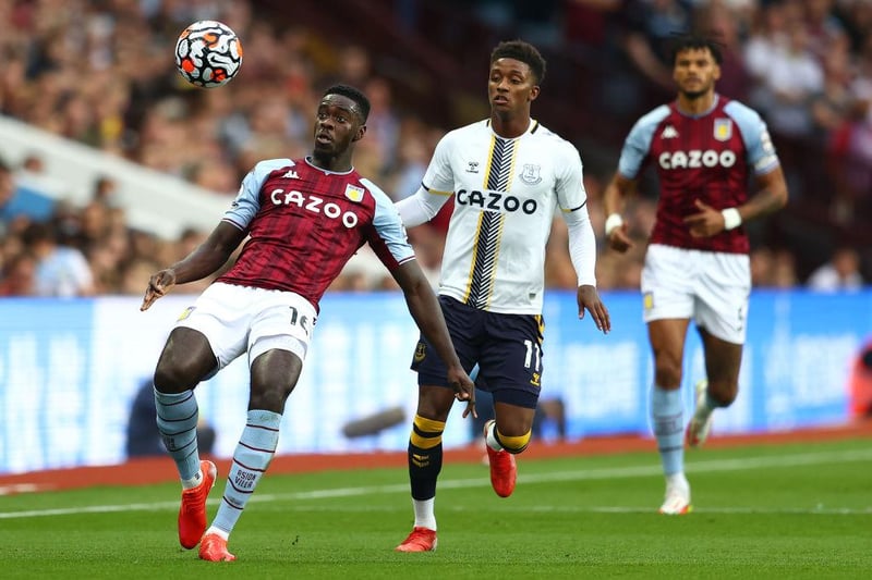Having worked with Steve Bruce previously, it looked like St James’s Park would be Tuanzebe’s most likely destination, yet, the Manchester United centre-back ended up signing on loan for Dean Smith’s Aston Villa instead. (Photo by Michael Steele/Getty Images)