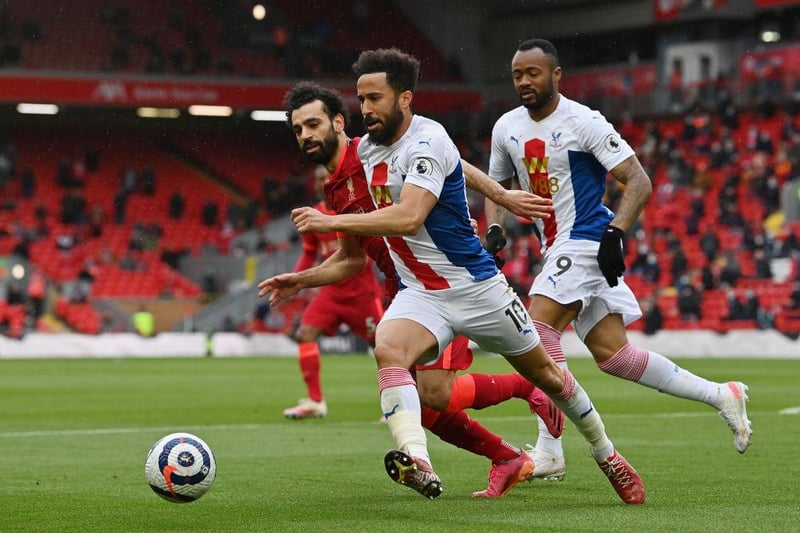 Former Newcastle winger Andros Townsend has signed a two-year contract with Everton. Goalkeeper Asmir Begovic has joined the Toffees on an initial 12-month contract with an option for a further year.