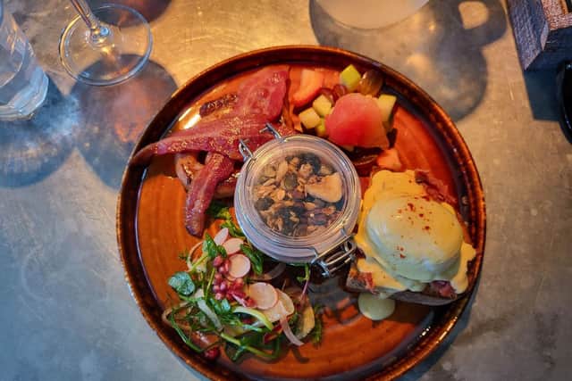 The Botanist's Bottomless Brunch Twist is perfect for someone with chronic indecision as it allows you to sample several menu options at once.
