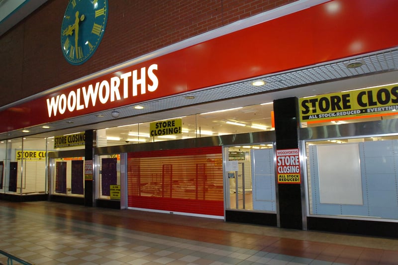 It was a shoppers favourite and here it is in 2008. What are your best memories of Woolworths when it was in the Middleton Grange Shopping Centre?