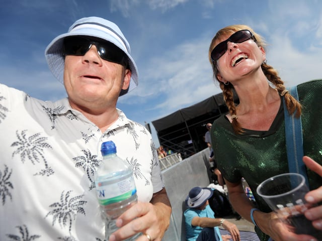 Mark and Susan Bracey. Victorious on the Saturday afternoon in 2019, Southsea Common. Picture: (240819-68)