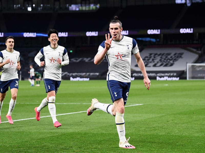 Real Madrid outcast Gareth Bale has emerged as a transfer target for Everton this summer. The Wales international is showing signs of getting back to his best on loan with Spurs, and scored a hat-trick against Sheffield United last weekend. (Daily Star)