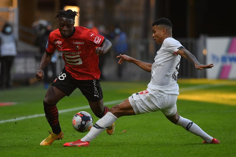 Kevin Phillips has also stated that Leeds United could move for Boubakary Soumare of Lille. The 21-year-old has impressed in Ligue 1 this season and could be sold this summer. He said: "He’s a technical player. He’s a French Under-21 and they’re always technically fantastic. He’d fit into that Leeds side because technically the whole team looks very good." (Football Insider)