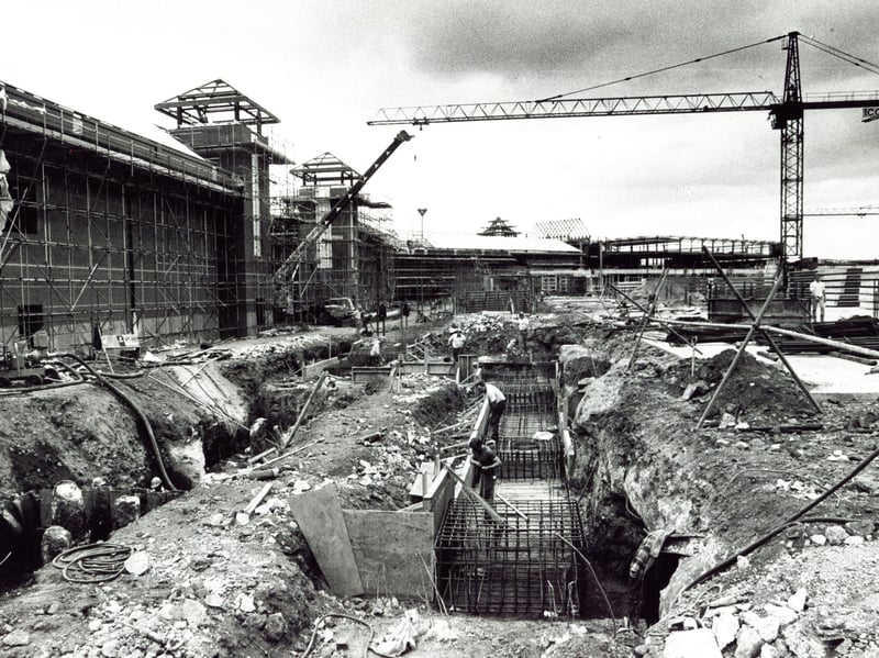 Construction work takes place at the Meadowhall site in May 1989