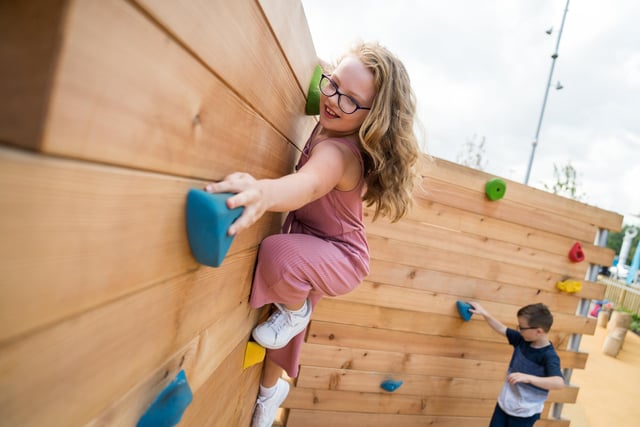 Meadowhall’s huge playground reopens this weekend, with giant slide, sandpit and climbing frame. There are new guidelines in place to support social distancing and help everyone to feel safe and secure.