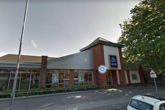 Aldi in Portsmouth is open from 8am to 10pm Mon-Sat. There is a limit of three units per customer on toilet roll, pasta, flour and eggs. Customers have to wear face masks and follow social distancing when in Aldi stores. There is a traffic light system in place.