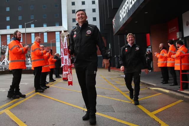 Manager Paul Heckingbottom parades Sheffield united's promotion trophy with assistant Stuart McCall: Paul Thomas /Sportimage