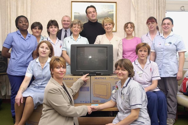 The tvs were presented to the ward 16 at Doncaster Royal Infirmary in 2000, where detective Mick Elliott was treated before he died at the age of 52.