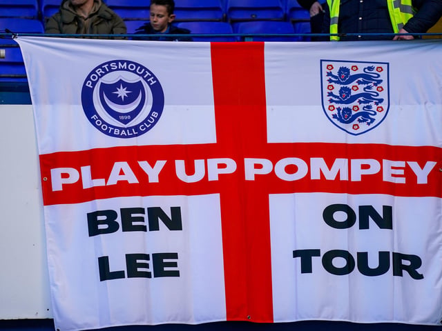 Pompey fan Ben Lee on tour obviously!