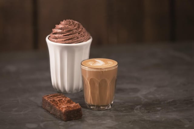 Restaurant Week Offer: Regular hot chocolat or chilled chocolat shake and brownie for £5.