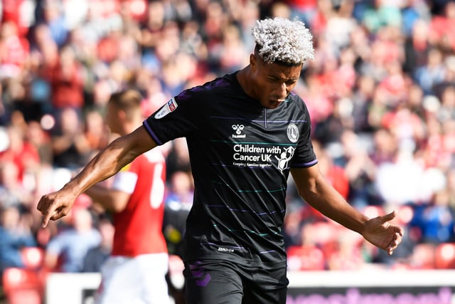 Sheffield Wednesday and Preston-linked striker Lyle Taylor is understood to be in talks with Nottingham Forest, as the in-demand striker looks to secure his next club following his Charlton exit. (Nottingham Post)