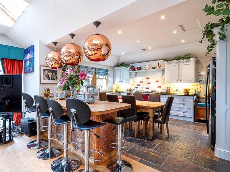 Dining kitchen.