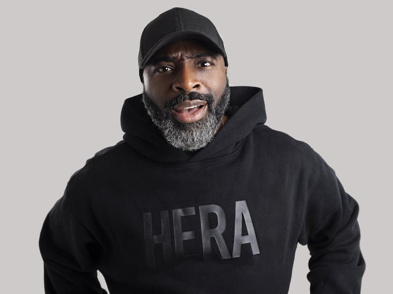 The sharp-witted master of crowd interaction and unfiltered observational comedy brings his sold-out tour to St Peter's Square. 😂 The Wardrobe
