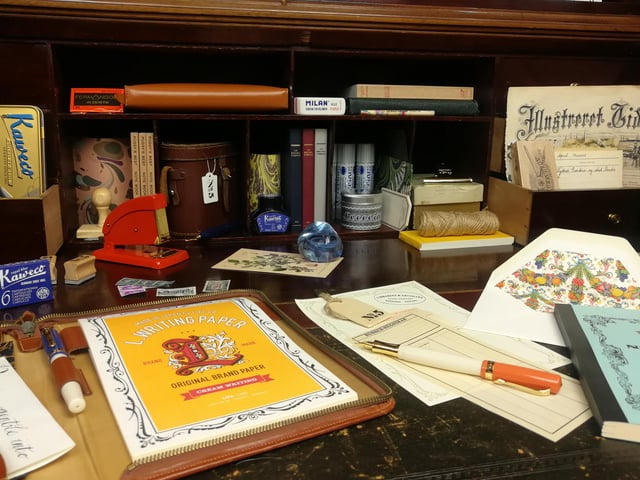 Gorgeous stationery including Florentine papers and notecards, Japanese and Korean notebooks, fountain pens, calligraphy sets and loads more, Libraries and Archives Paper Company certainly know how to do lovely gifts for Christmas. Wrapping everything in beautiful parcels fit for enhancing any Christmas tree, you can purchase these treasures online or from their pop-up shop at The Nomad's Tent, St Leonard's Lane which is running from now until Christmas (@LandAPaperCo).