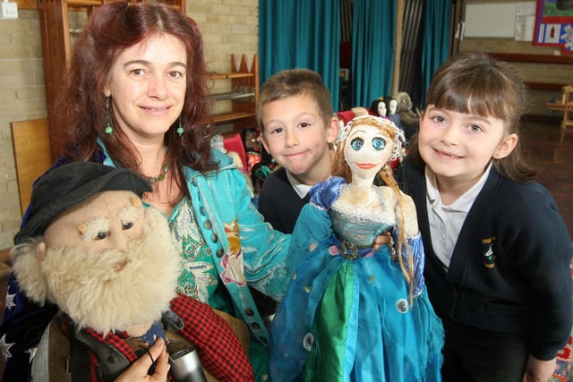 Visiting puppeteer at Brockwell junior school in 2008   l to r Joy Pitt, James Thompson and Ellie Whitehead