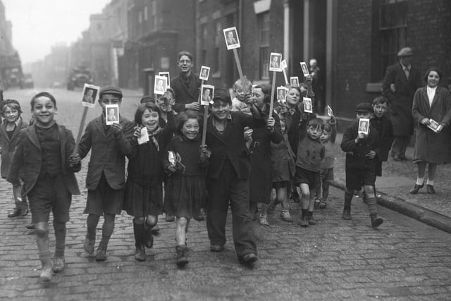 Election  day in November 1935 in Sunderland.