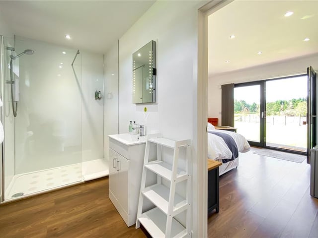 Pod shower room.