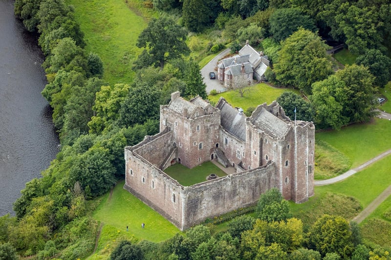 Doune Castle is a medieval settlement located near the village of Doune in the Stirling area. The castle is famous for being a stronghold back in its day but nowadays is better known as Castle Leoch from the Outlander series. Doune Castle is a 40 minute drive from Glasgow. 