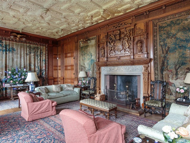The drawing room is steeped in history and boasts intricate craftsmanship throughout. The 14th Countess of Dalhousie appointed John Keeble of London to produce a design for this room.