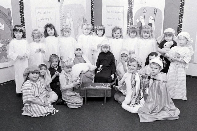 Clipstone's Samuel Barlow School Nativity from 1996
Can you spot any familiar little faces?