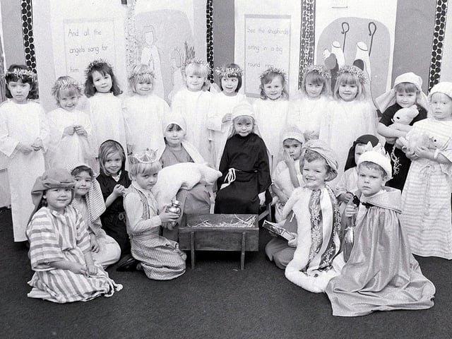 Clipstone's Samuel Barlow School Nativity from 1996
Can you spot any familiar little faces?