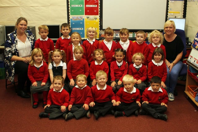 Reception class 1 in 2015 with Rebecca Coles teacher, Marie Pendleton teaching assistant.
