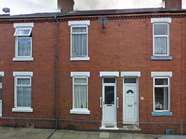 This two bedroom terrace has a courtyard style garden and upstairs bathroom. Marketed by Horton Knights Estate Agent, 01302 977850.