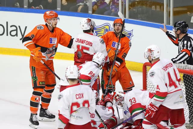 Steelers and Devils have a confrontation
