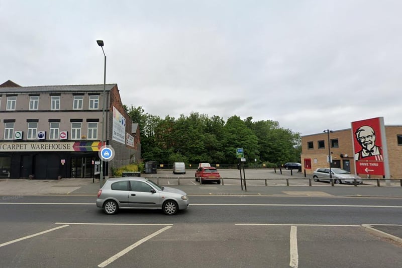 A Dunkin restaurant and drive-thru has been proposed to be built next to KFC on Queens Road, in Manor. The plans, which include a restaurant, and 10-space car park, are yet to be given the go ahead by Sheffield council.